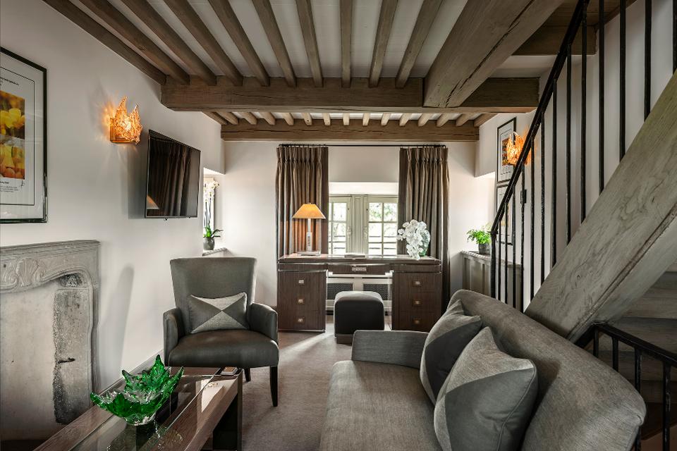 Lalique Hotel & Restaurant