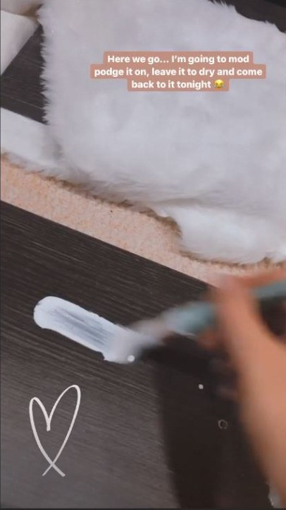 The star covered the drawers in a layer of glue