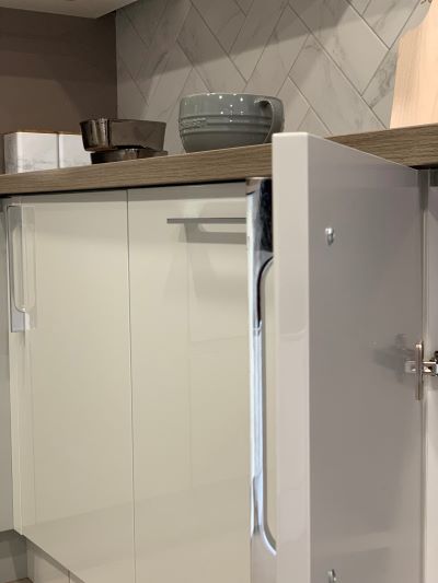 Close up of Crestwood of Lymington's Porter Kitchen cupboard door 