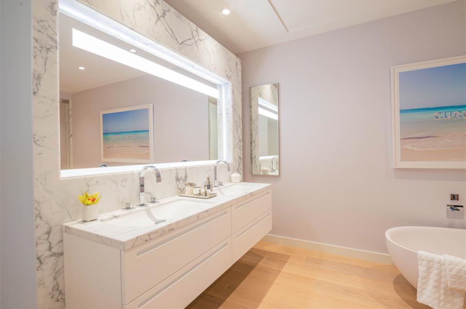Poltrona Frau, Palazzo Della Luna, Miami, Fisher Island, Margraf statuary marble, design, bathroom